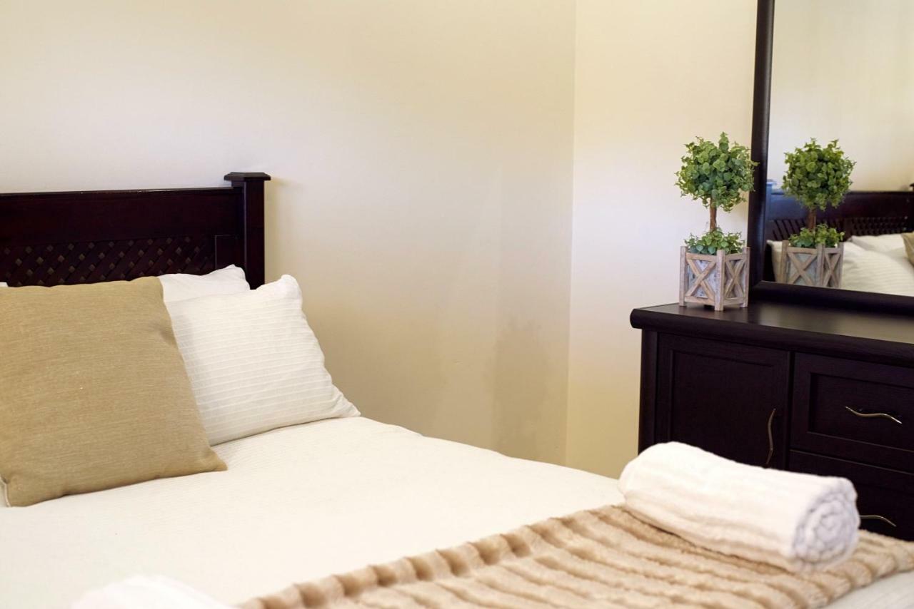אזולוויני Green Haven Apartments מראה חיצוני תמונה